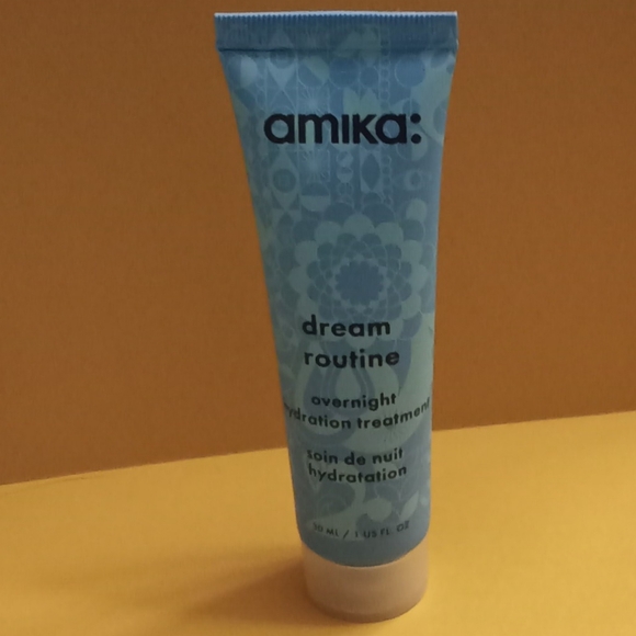 Amika Hydration and Repair Hair Care Collection - Picture 4 of 10